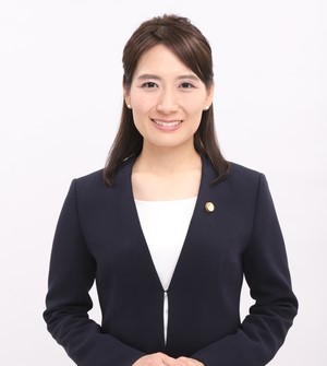 弁護士　森藤　暢子